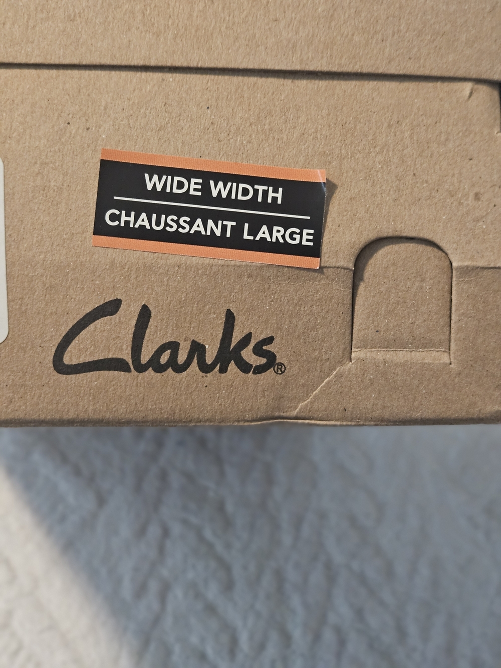 Clarks Brown Women's Thong Sandal with Knot Accent - Picture 5 of 6